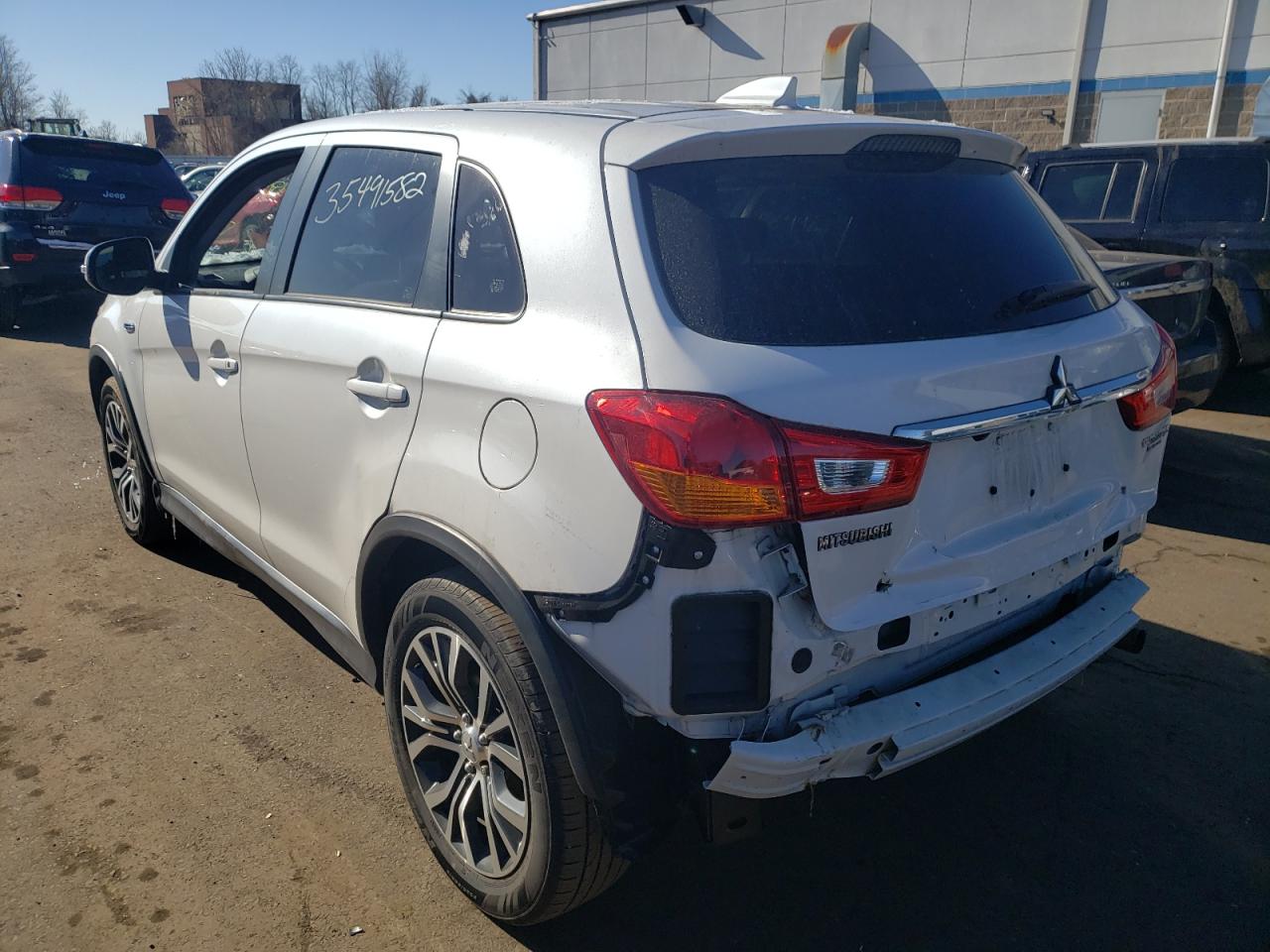 Photo 3 from auction – 2018 MITSUBISHI OUTLANDER with VIN JA4AP3AU6JZ001406