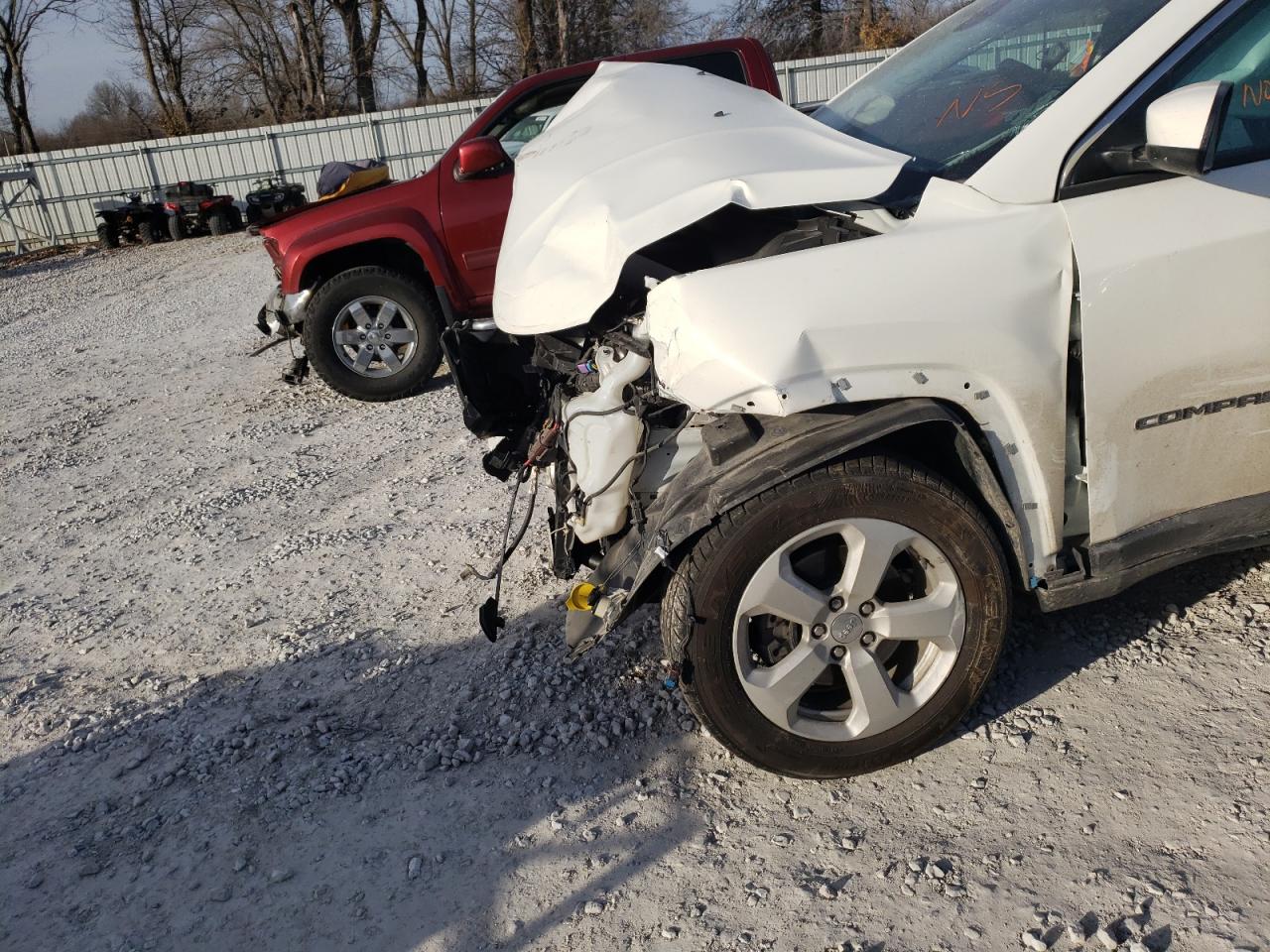 Photo 9 from auction – 2019 JEEP COMPASS LA with VIN 3C4NJDBB2KT597084