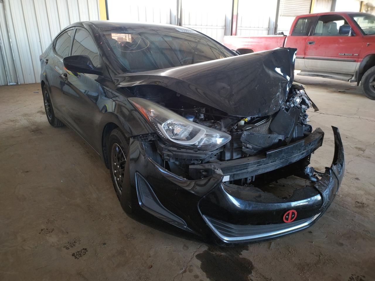HYUNDAI ELANTRA SE 2016 with VIN 5NPDH4AE0GH783068 - Photo from auction