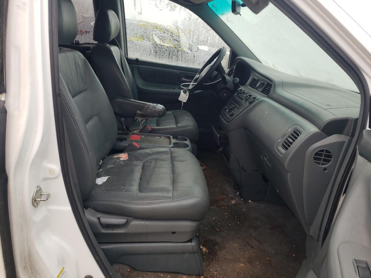 Photo 5 from auction – 2003 HONDA ODYSSEY EX with VIN 5FNRL18013B106066