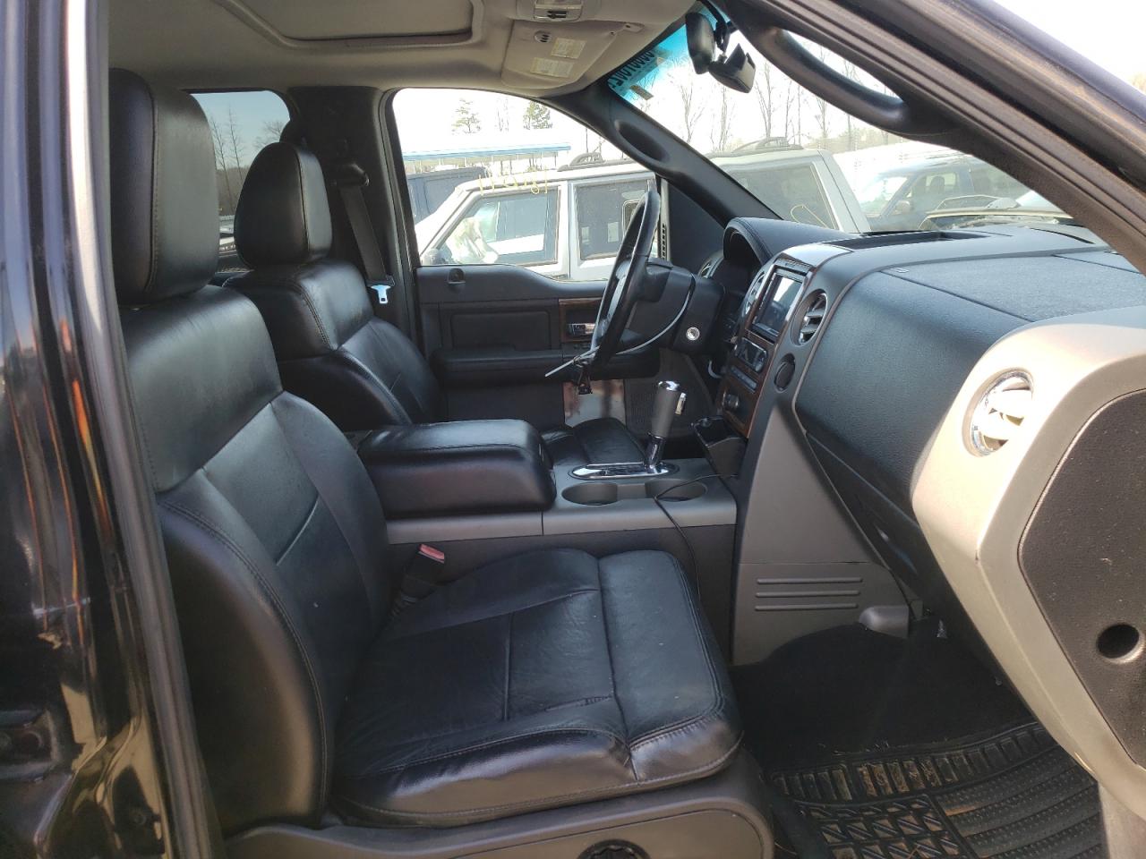 Photo 5 from auction – 2004 FORD F150 SUPER with VIN 1FTPW12514KD03231