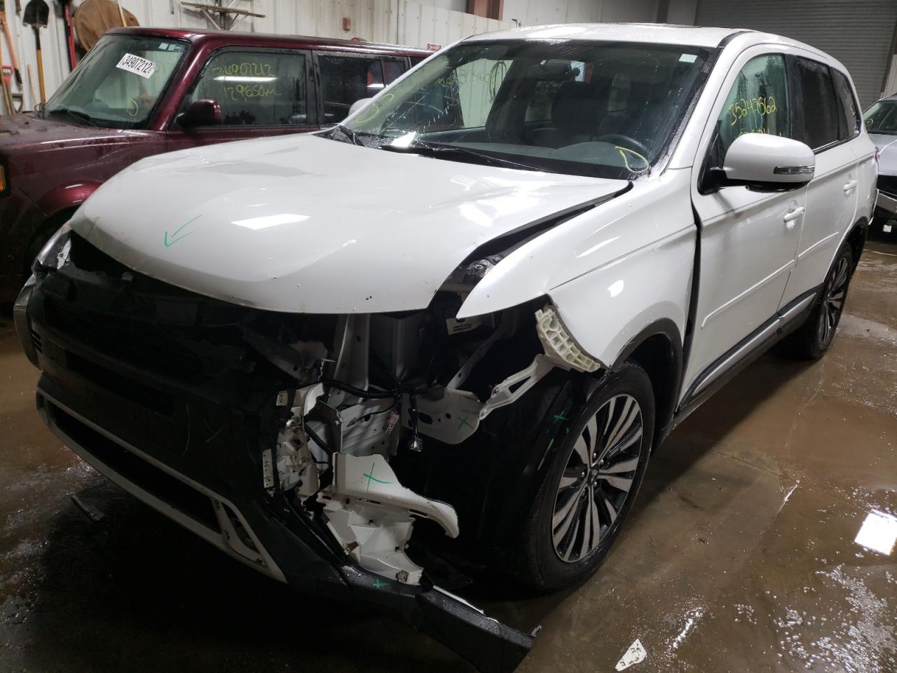 Photo 2 from auction – 2019 MITSUBISHI OUTLANDER with VIN JA4AZ3A34KZ007269
