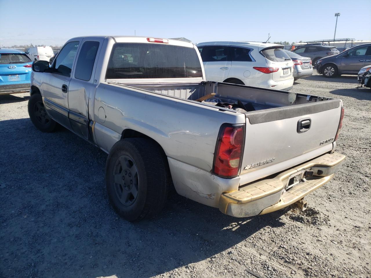 Photo 3 from auction – 2005 CHEVROLET SILVERADO with VIN 2GCEC19T551152173