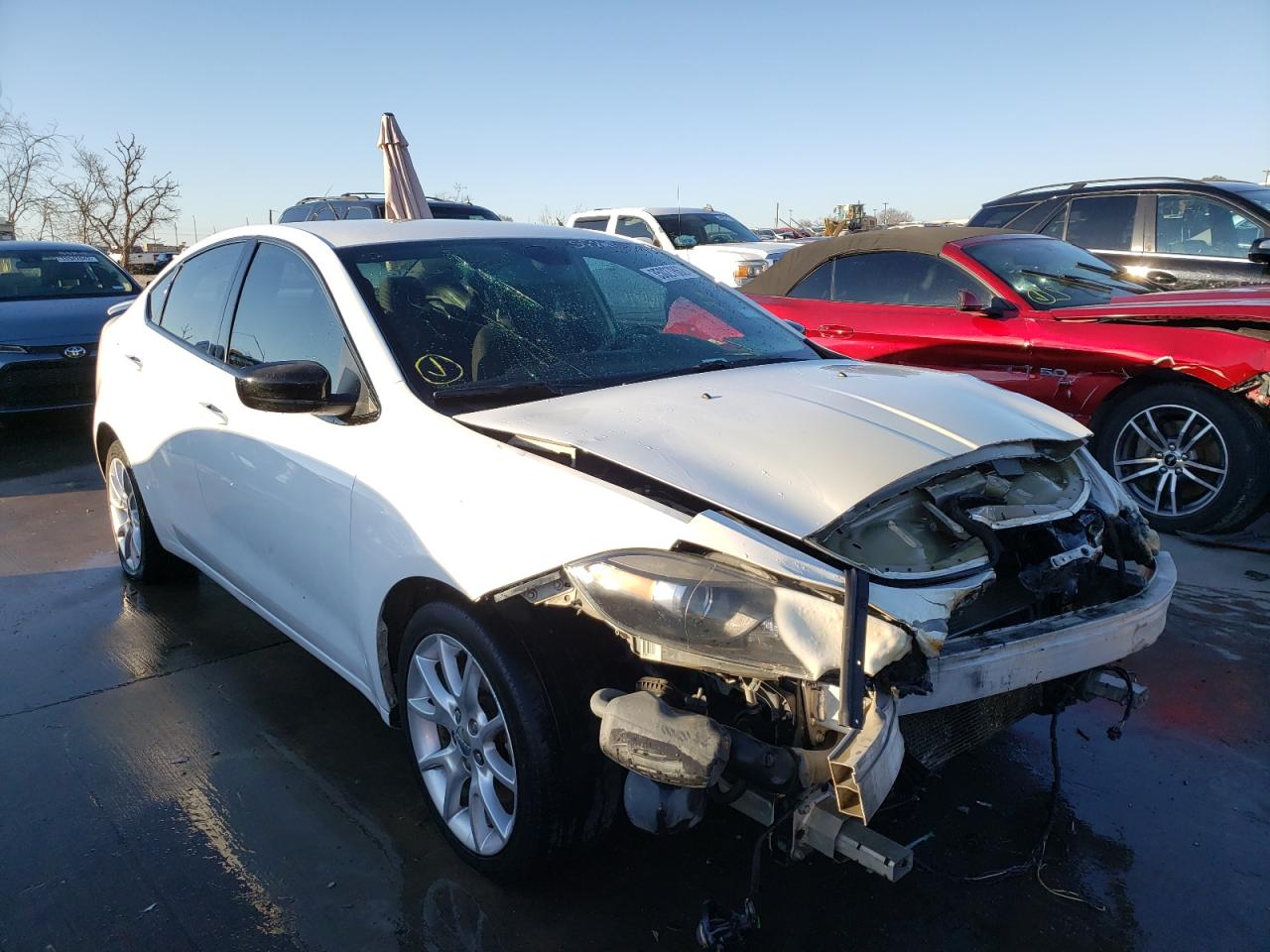 DODGE DART SXT 2015 with VIN 1C3CDFBB9FD421935 - Photo from auction