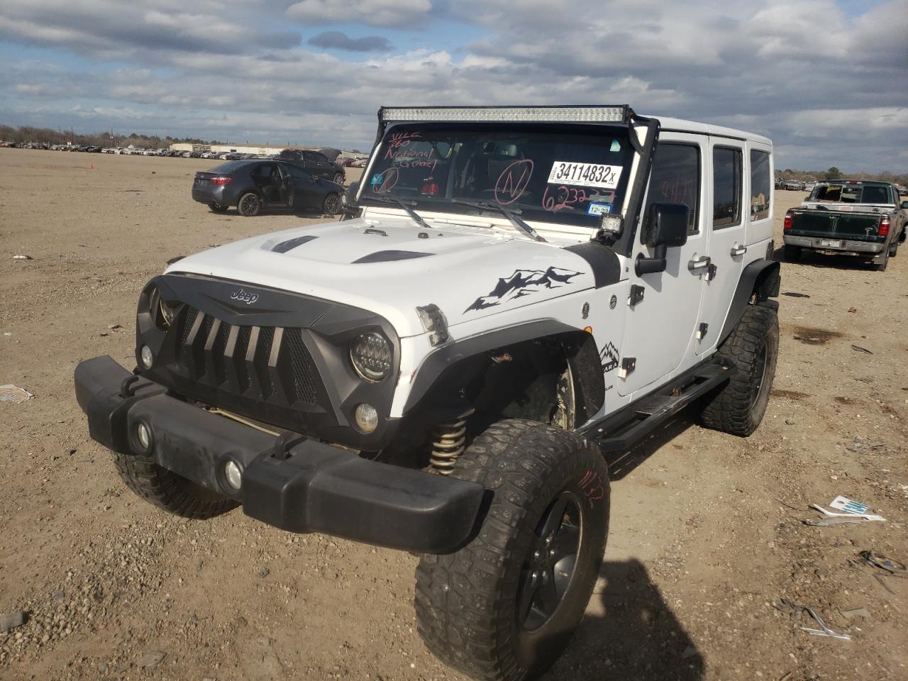 Photo 2 from auction – 2015 JEEP WRANGLER U with VIN 1C4BJWEG2FL623237