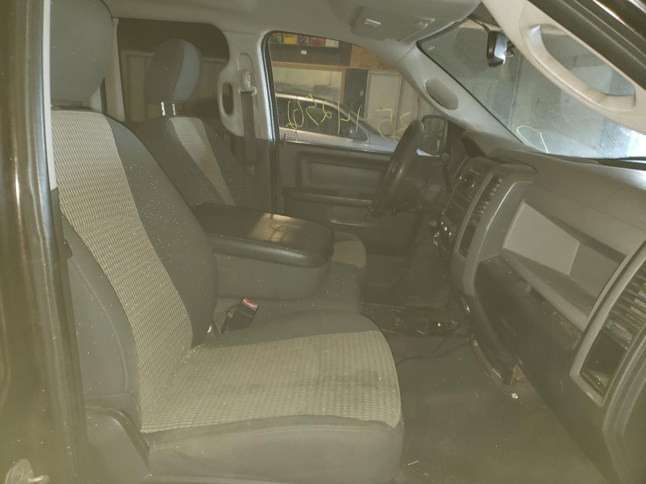 Photo 5 from auction – 2011 DODGE RAM 1500 with VIN 1D7RV1GP6BS557302