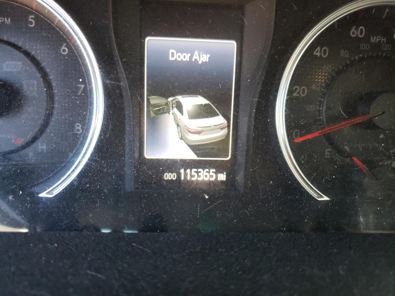 Photo 8 from auction – 2015 TOYOTA CAMRY LE with VIN 4T1BF1FKXFU986432