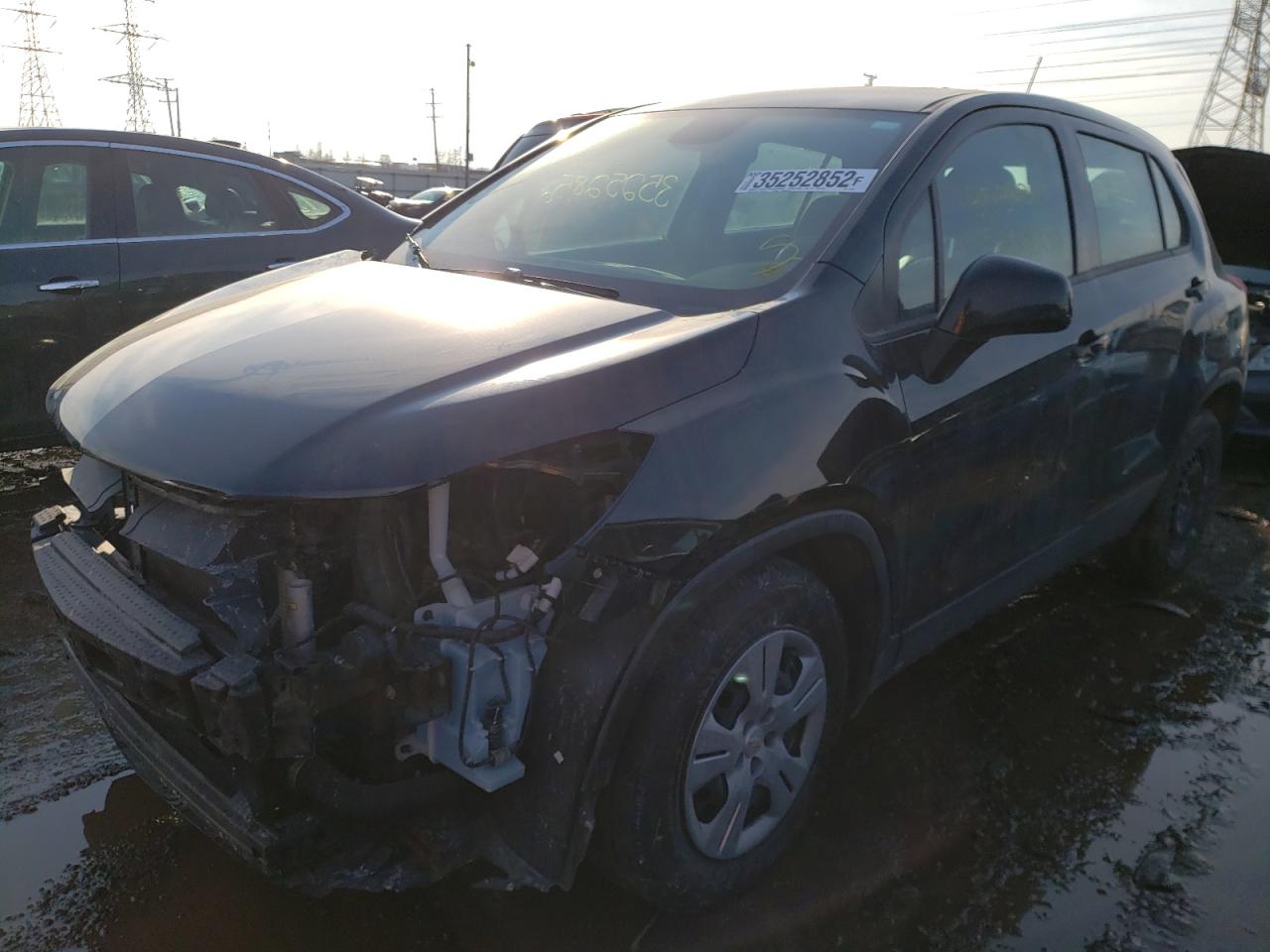 Photo 2 from auction – 2018 CHEVROLET TRAX LS with VIN 3GNCJKSB2JL341903