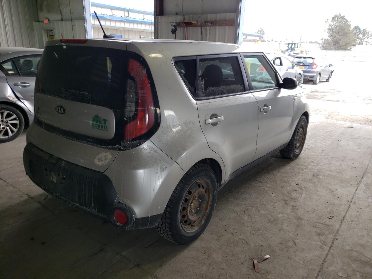 Photo 4 from auction – 2014 KIA SOUL with VIN KNDJN2A22E7717029