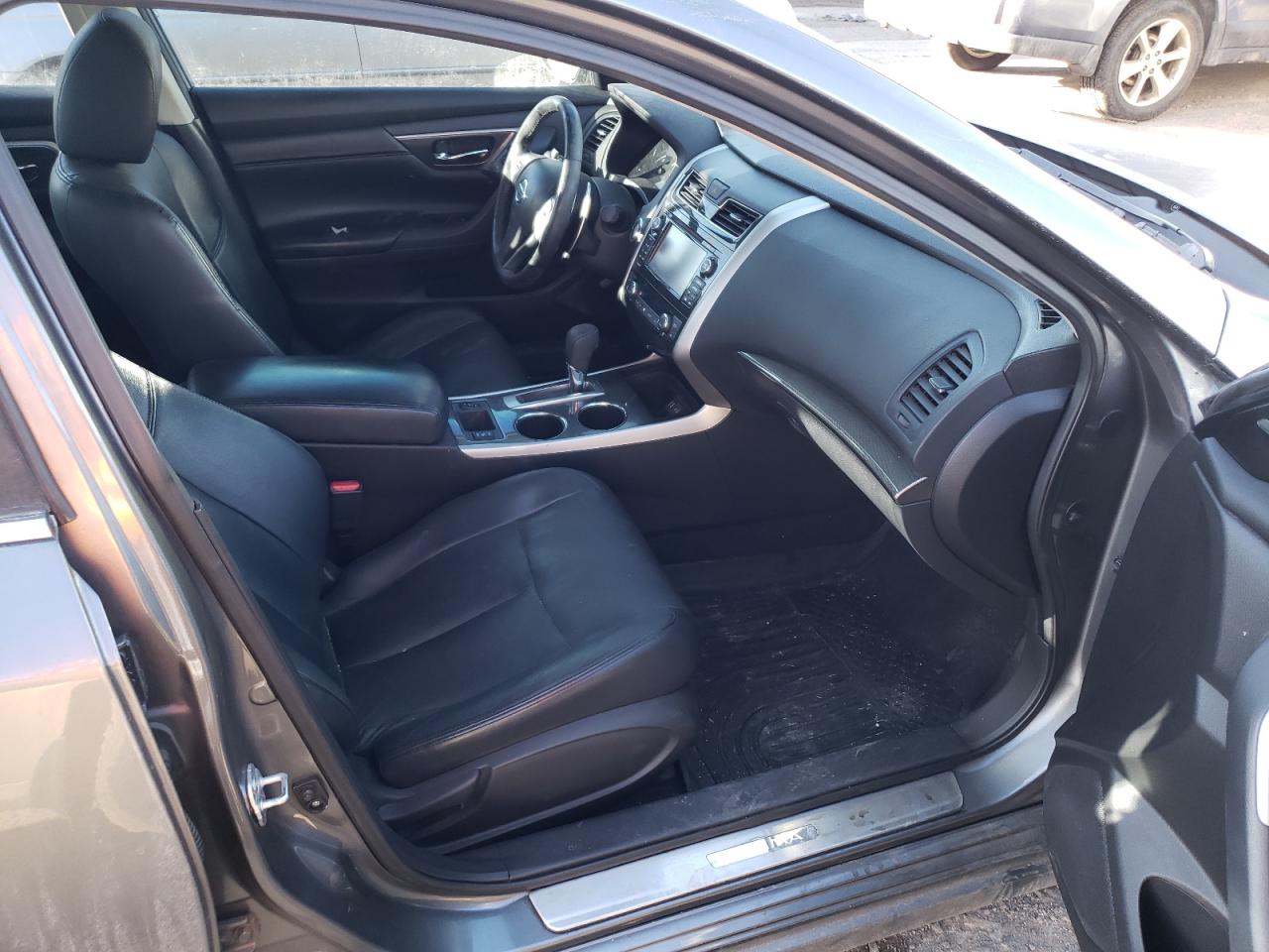Photo 5 from auction – 2014 NISSAN ALTIMA 3.5 with VIN 1N4BL3AP2EC409318