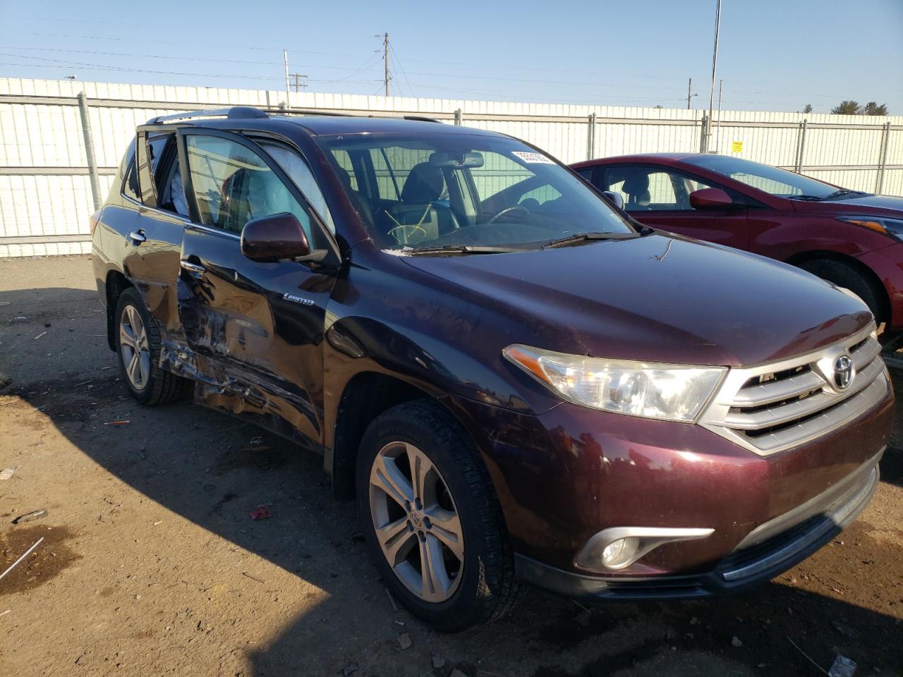 TOYOTA HIGHLANDER 2013 with VIN 5TDDK3EHXDS195460 - Photo from auction