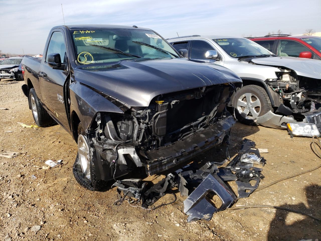 RAM 1500 ST 2016 con VIN 3C6JR7AT3GG154372 - Foto de la subasta