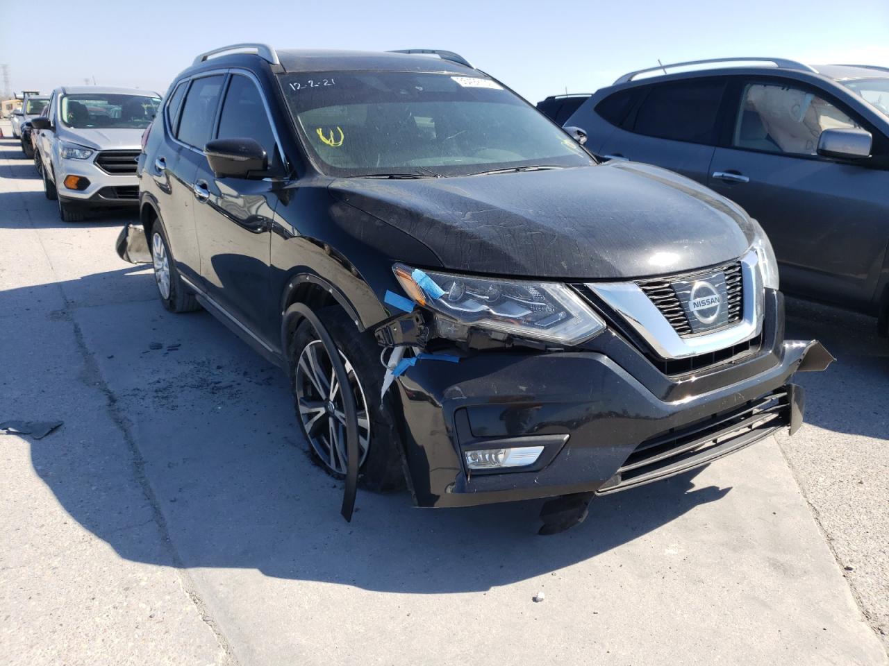 NISSAN ROGUE S 2017 with VIN 5N1AT2MT7HC875982 - Photo from auction