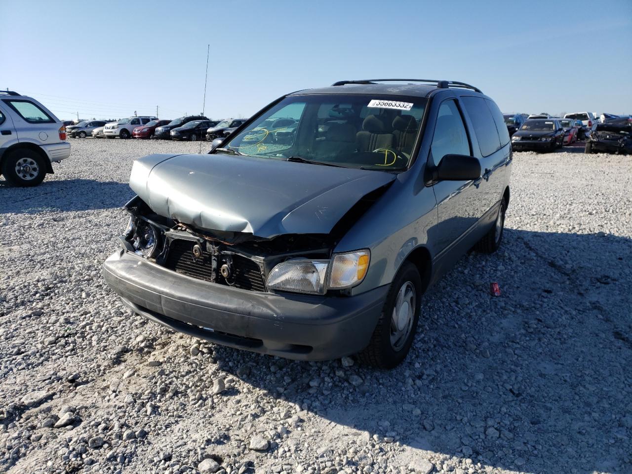 Photo 2 from auction – 2000 TOYOTA SIENNA LE with VIN 4T3ZF13C9YU289713