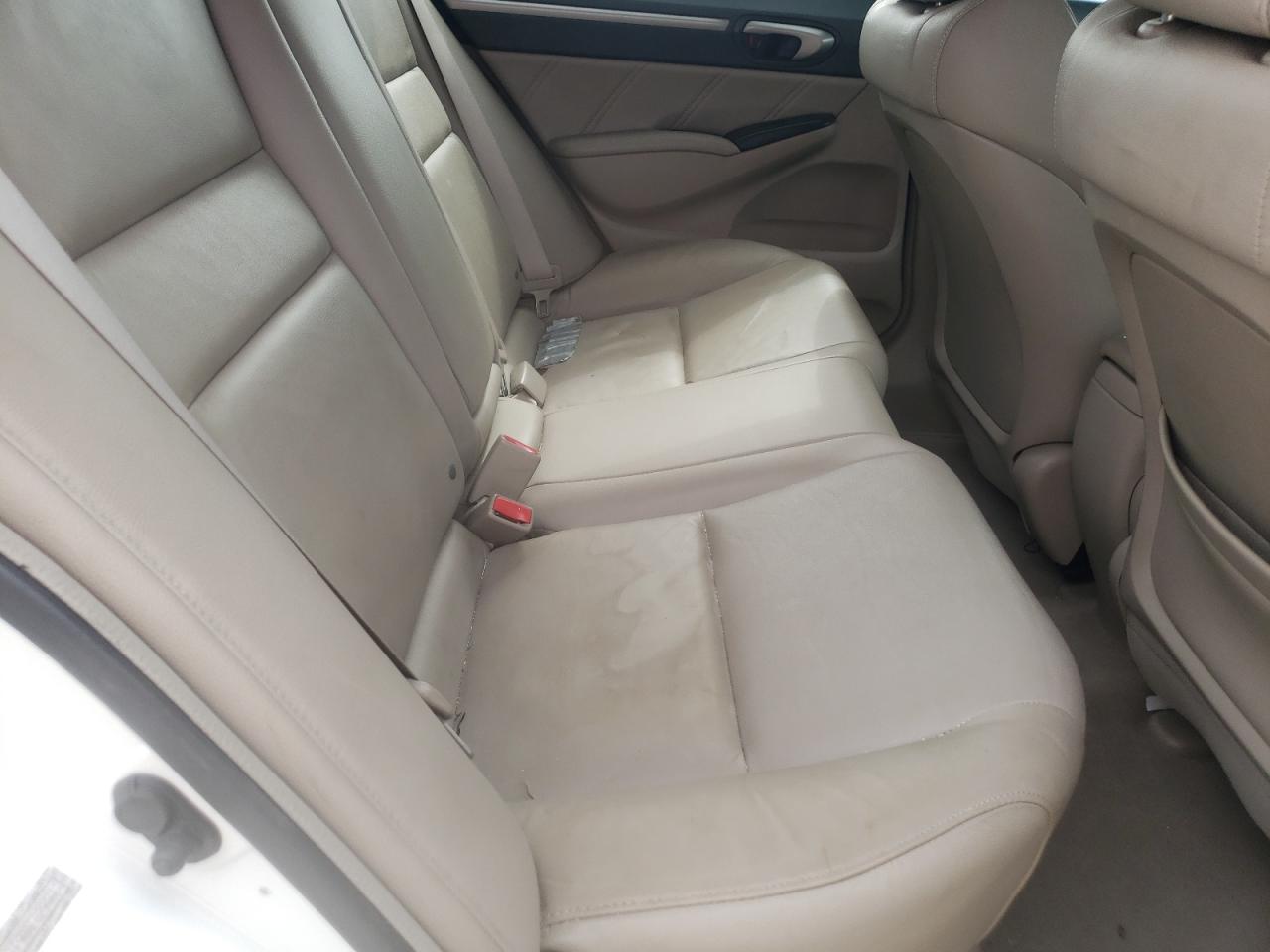 Photo 6 from auction – 2010 HONDA CIVIC EXL with VIN 19XFA1F98AE029466