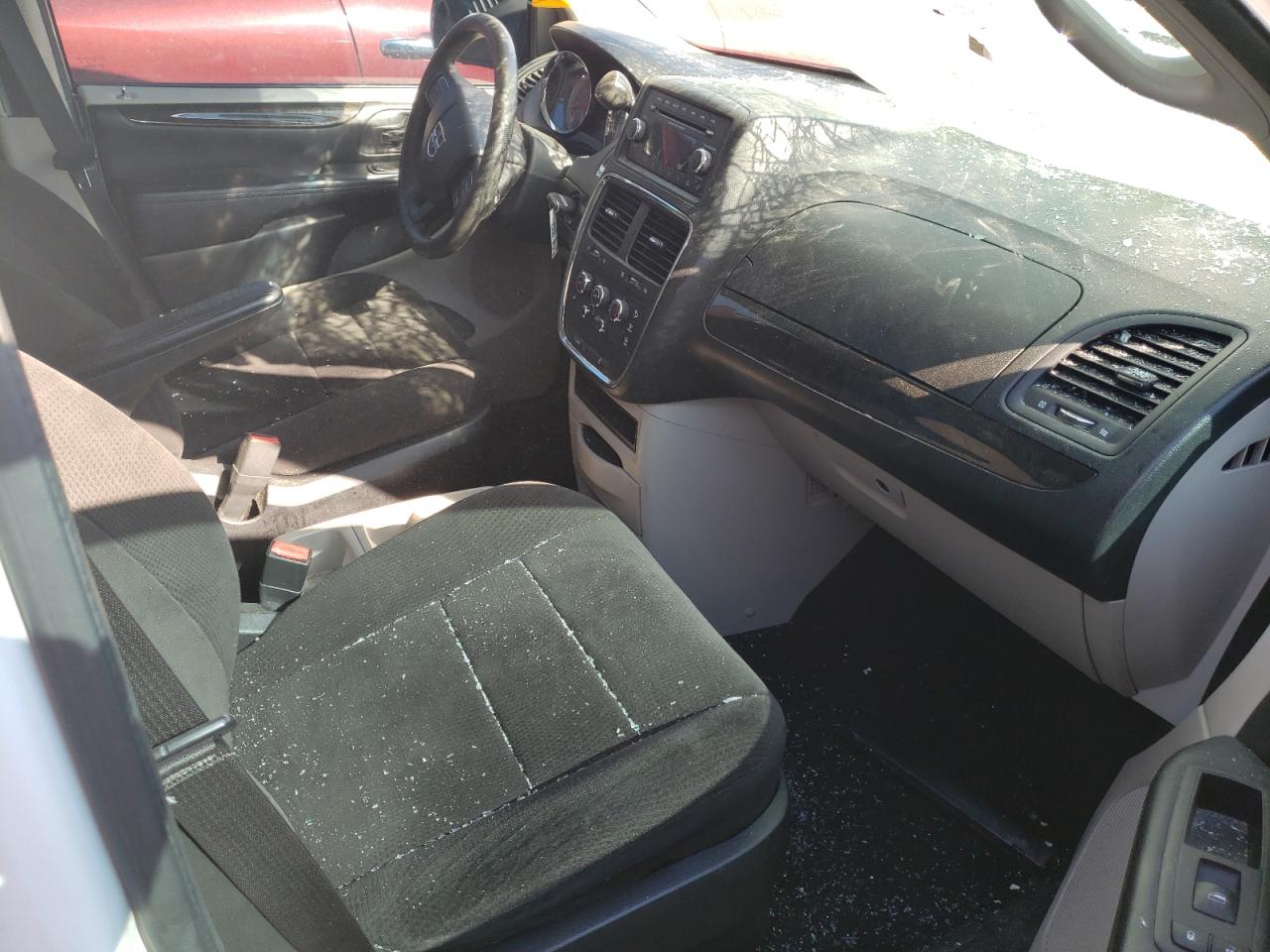 Photo 5 from auction – 2013 DODGE GRAND CARA with VIN 2C4RDGBG9DR697498