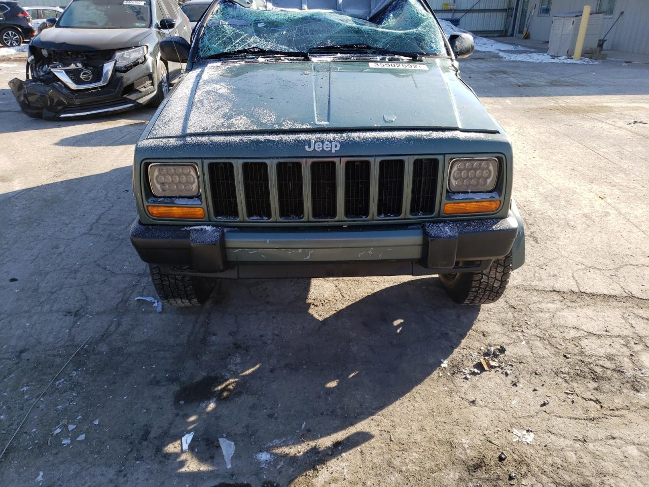 Photo 7 from auction – 2000 JEEP CHEROKEE S with VIN 1J4FF48S7YL114636