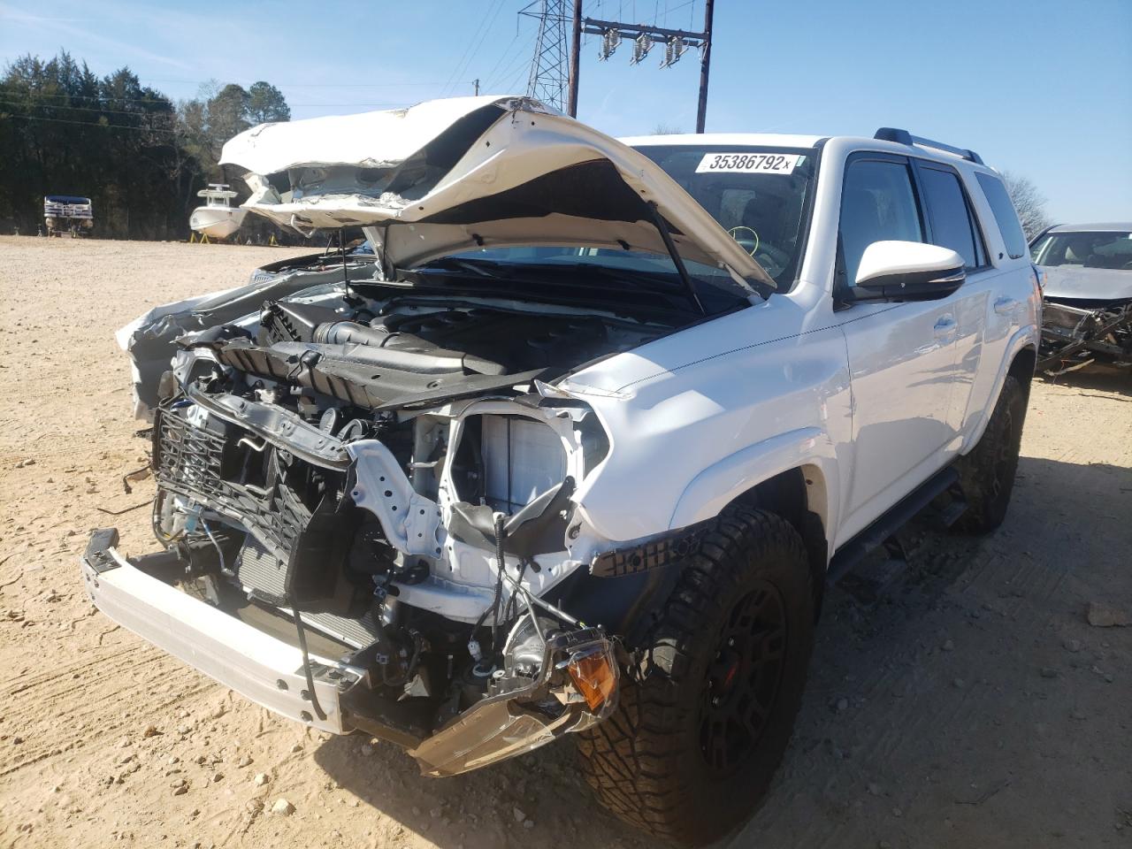 Photo 2 from auction – 2020 TOYOTA 4RUNNER SR with VIN JTEBU5JR4L5796973