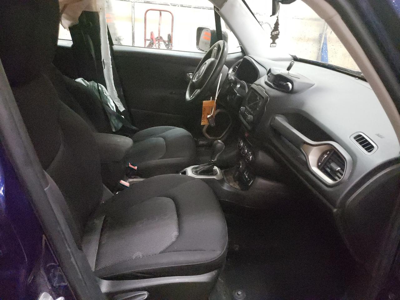 Photo 5 from auction – 2016 JEEP RENEGADE S with VIN ZACCJBAT3GPE29085