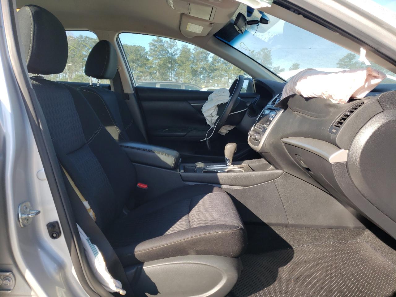 Photo 5 from auction – 2017 NISSAN ALTIMA 2.5 with VIN 1N4AL3AP6HC280712