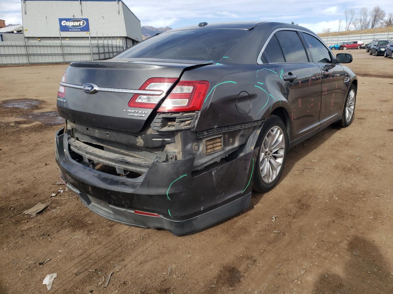 Photo 4 from auction – 2015 FORD TAURUS LIM with VIN 1FAHP2F81FG104560