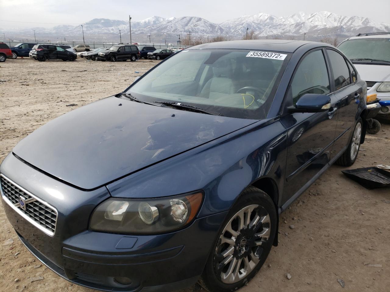 Photo 2 from auction – 2005 VOLVO S40 T5 with VIN YV1MH682852086375