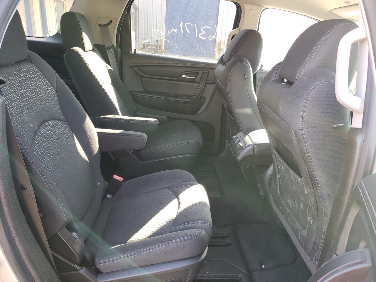 Photo 6 from auction – 2015 GMC ACADIA SLE with VIN 1GKKVPKD2FJ104113