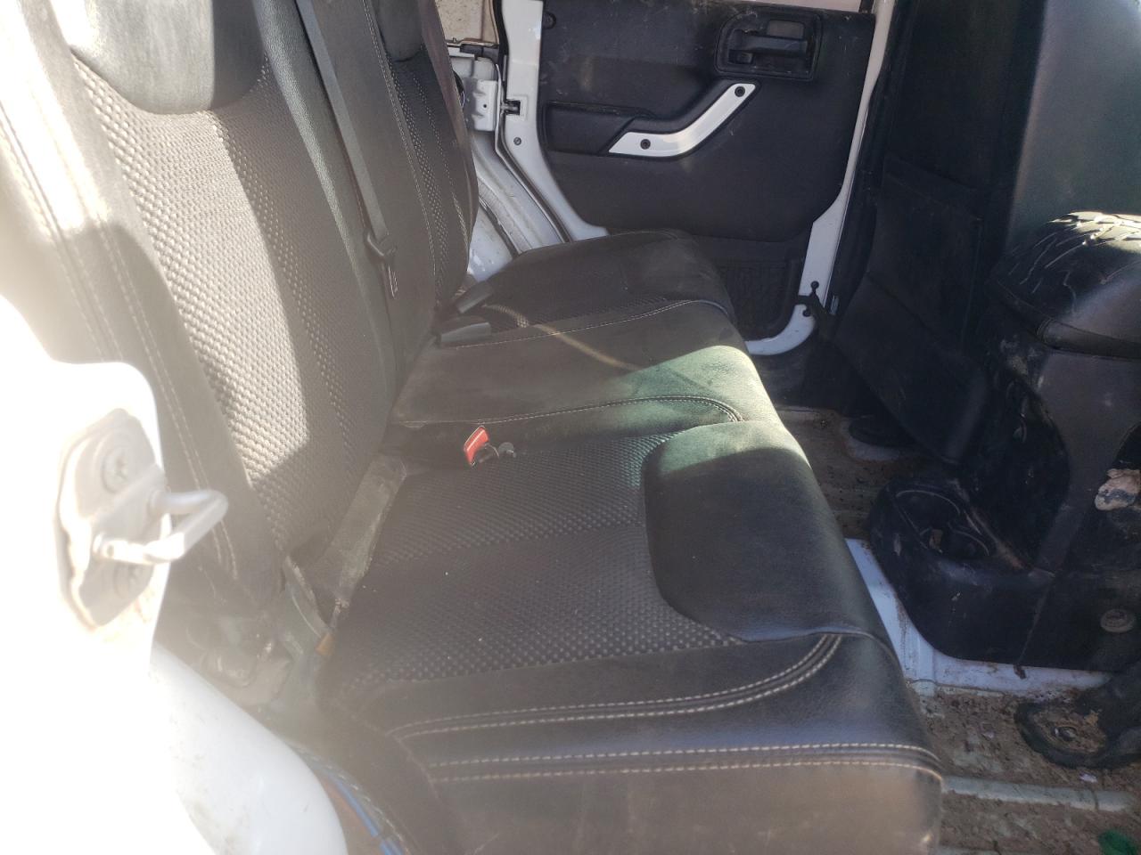Photo 6 from auction – 2015 JEEP WRANGLER U with VIN 1C4BJWEG2FL623237