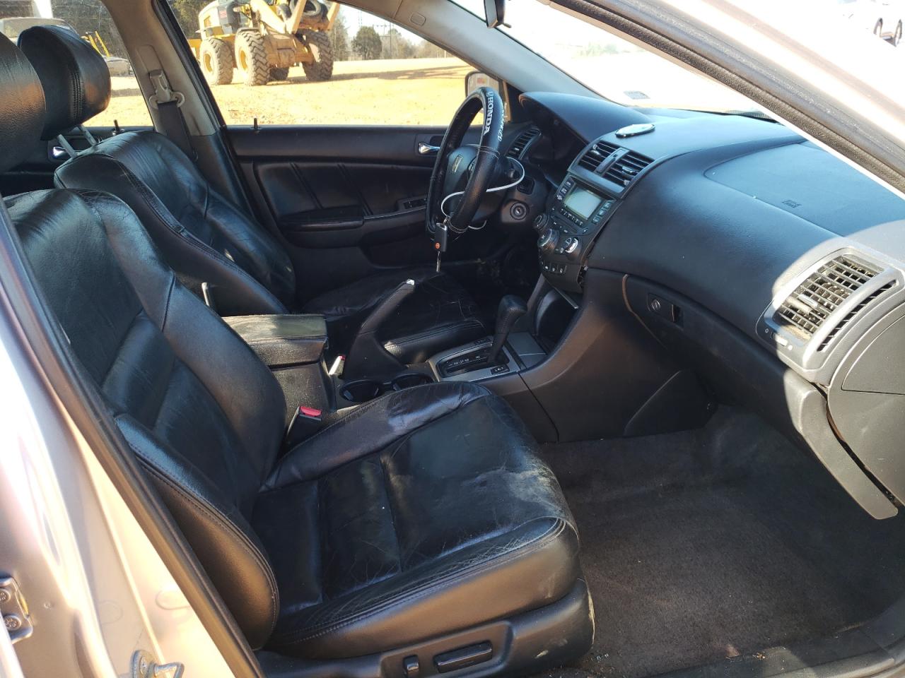 Photo 5 from auction – 2004 HONDA ACCORD EX with VIN 1HGCM66524A097808