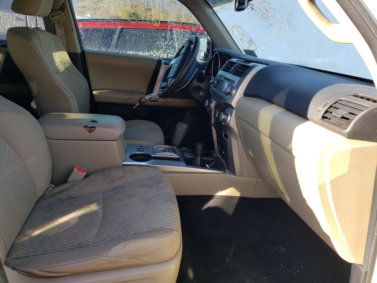 Photo 5 from auction – 2011 TOYOTA 4RUNNER SR with VIN JTEBU5JR1B5062144