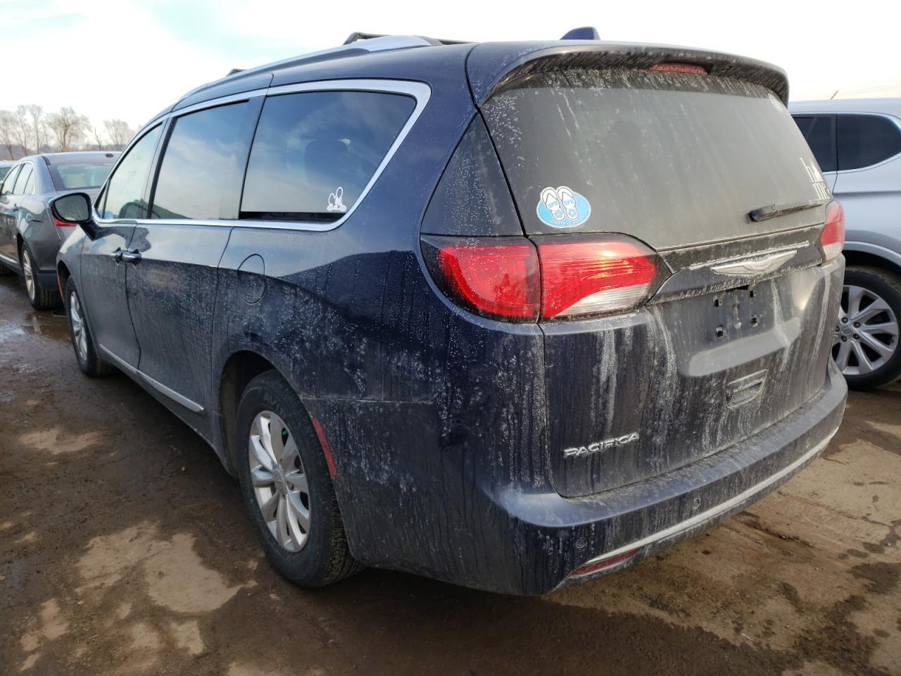 Photo 3 from auction – 2018 CHRYSLER PACIFICA T with VIN 2C4RC1BG2JR110926