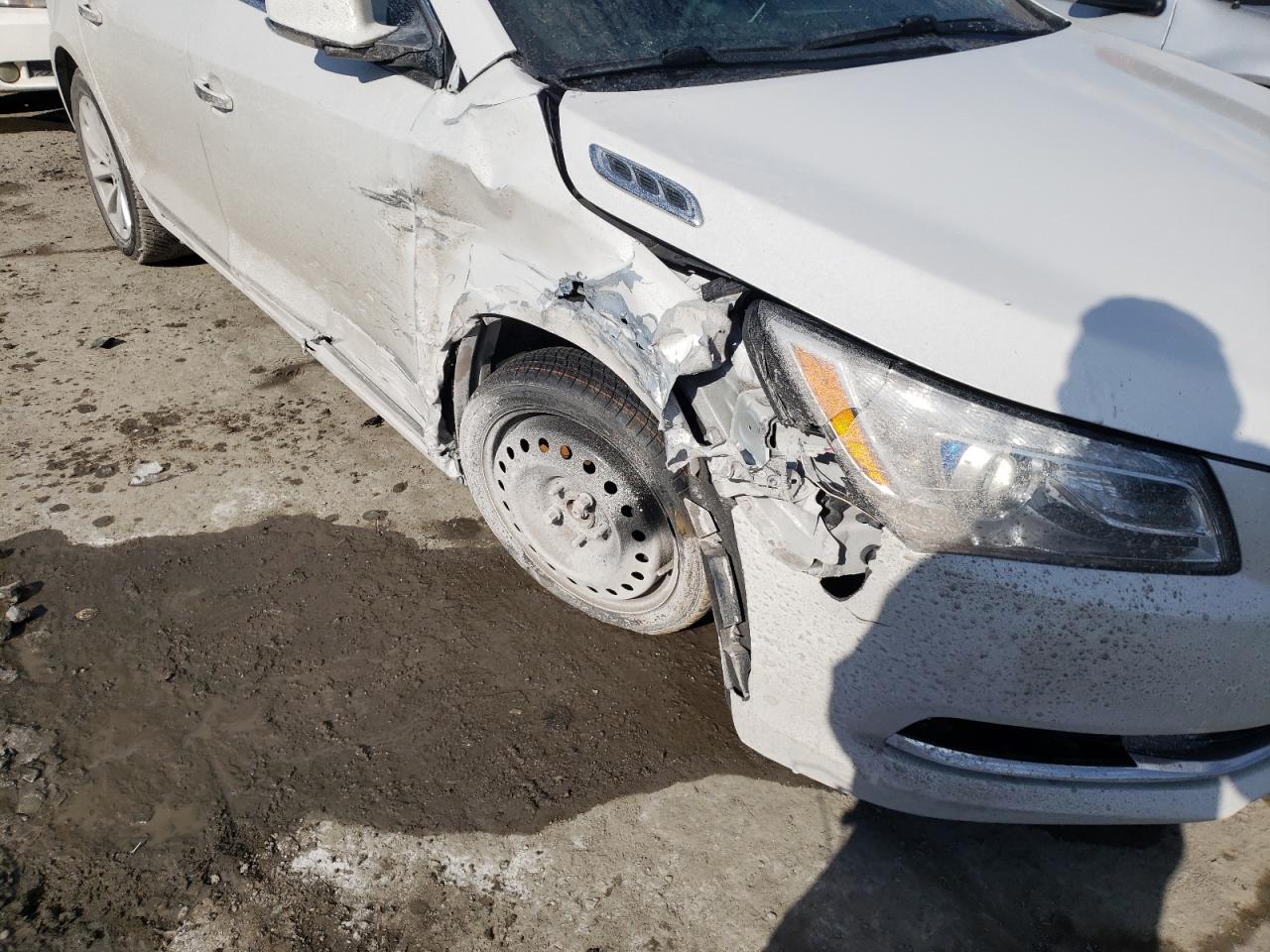 Photo 9 from auction – 2015 BUICK LACROSSE with VIN 1G4GB5G3XFF331711