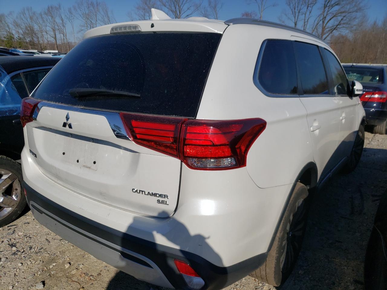 Photo 4 from auction – 2019 MITSUBISHI OUTLANDER with VIN JA4AZ3A38KZ035849