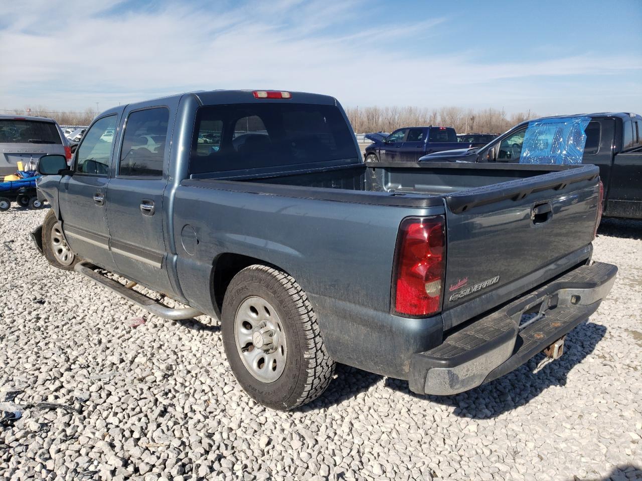 Photo 3 from auction – 2006 CHEVROLET SILVERADO with VIN 2GCEC13VX61302256