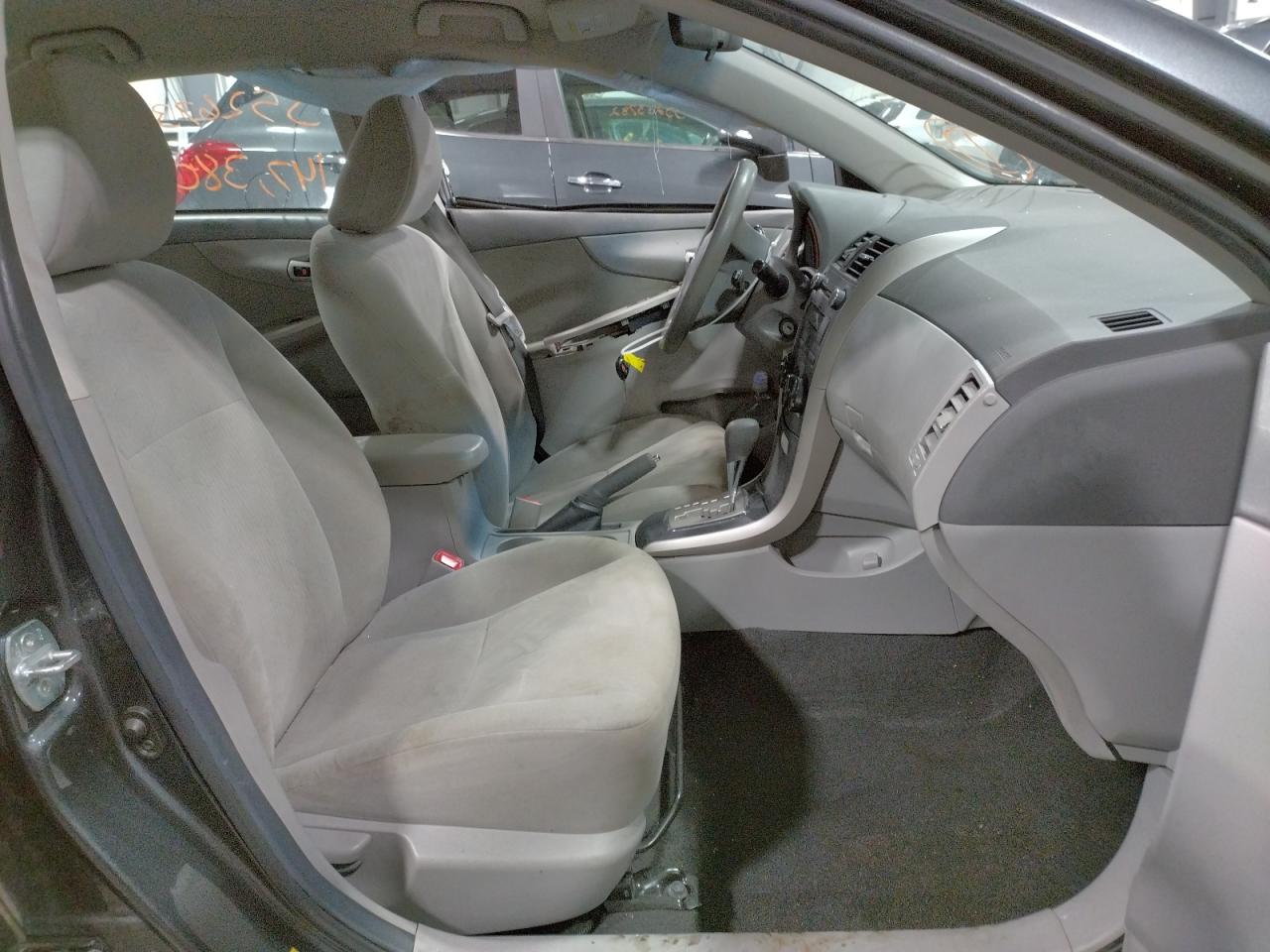 Photo 5 from auction – 2010 TOYOTA COROLLA BA with VIN 1NXBU4EE6AZ301788