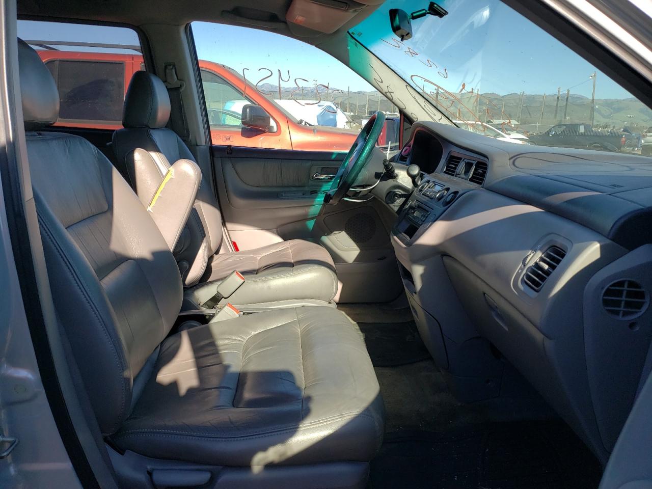 Photo 5 from auction – 2003 HONDA ODYSSEY EX with VIN 5FNRL18903B078985