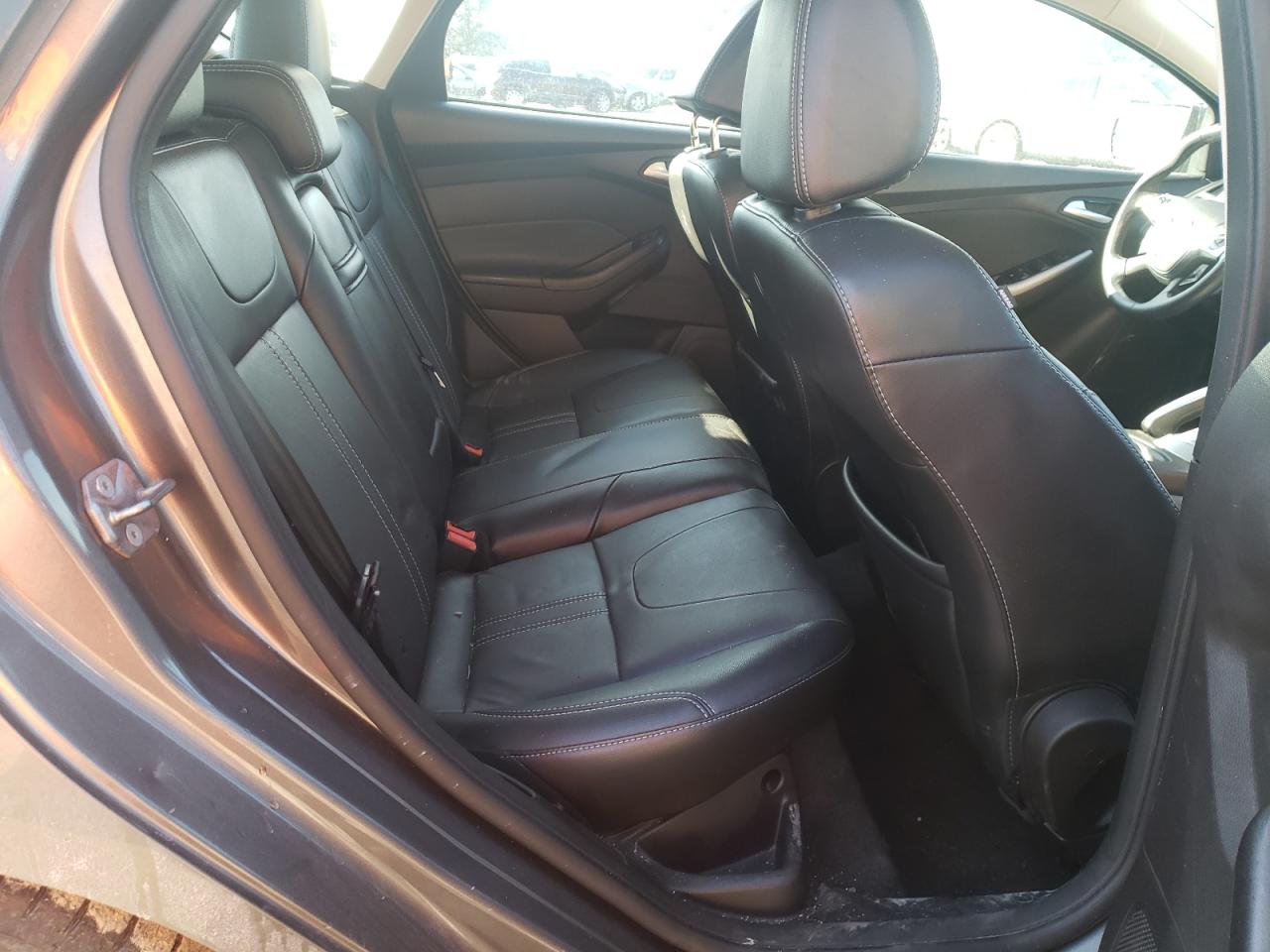 Photo 6 from auction – 2013 FORD FOCUS SE with VIN 1FADP3K28DL312672