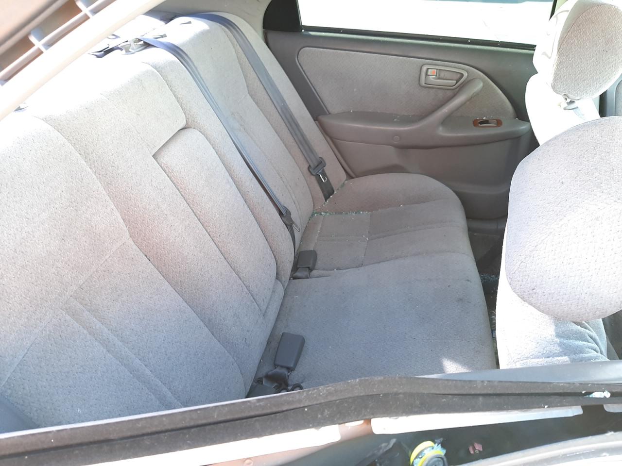 Photo 6 from auction – 2001 TOYOTA CAMRY LE with VIN 4T1BF28K81U130686
