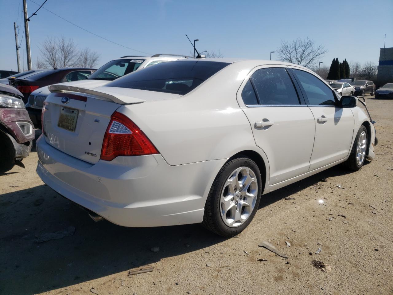 Photo 4 from auction – 2011 FORD FUSION SE with VIN 3FAHP0HG0BR165166