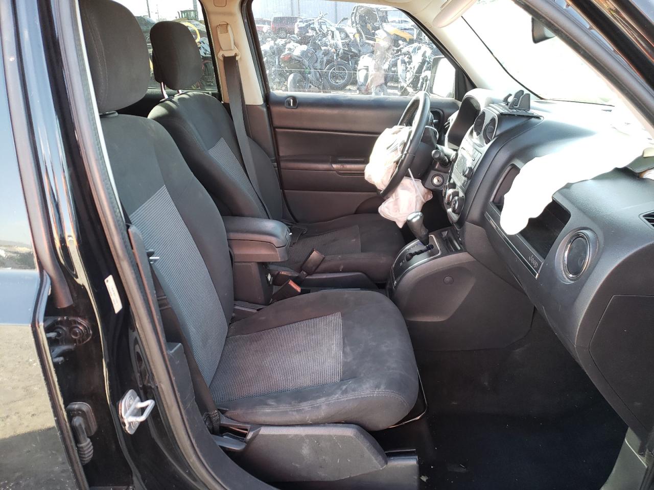 Photo 5 from auction – 2013 JEEP PATRIOT LA with VIN 1C4NJPFB2DD174753