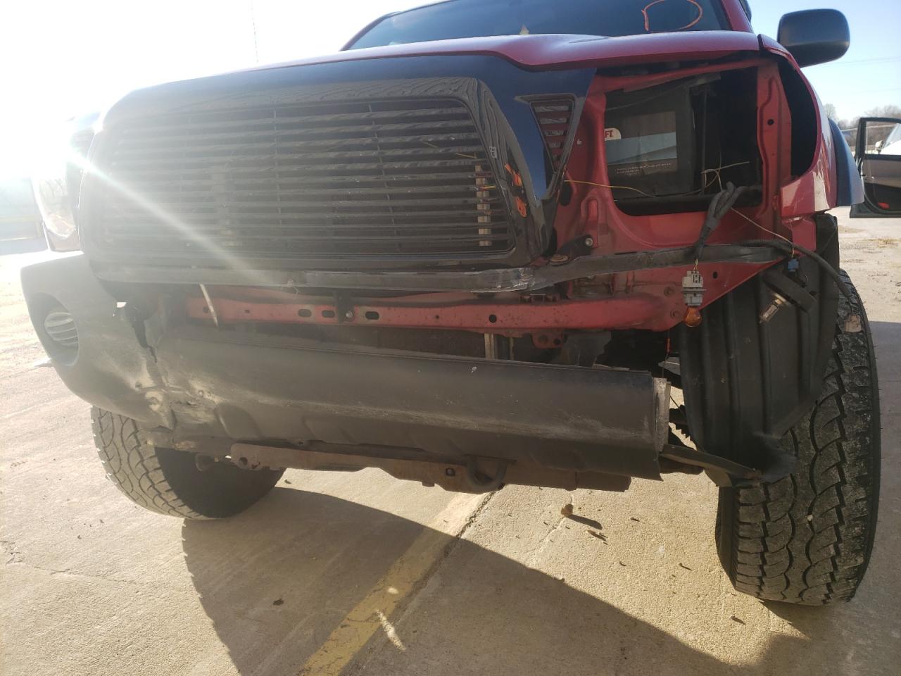 Photo 9 from auction – 2011 TOYOTA TACOMA with VIN 5TFPX4EN3BX003328