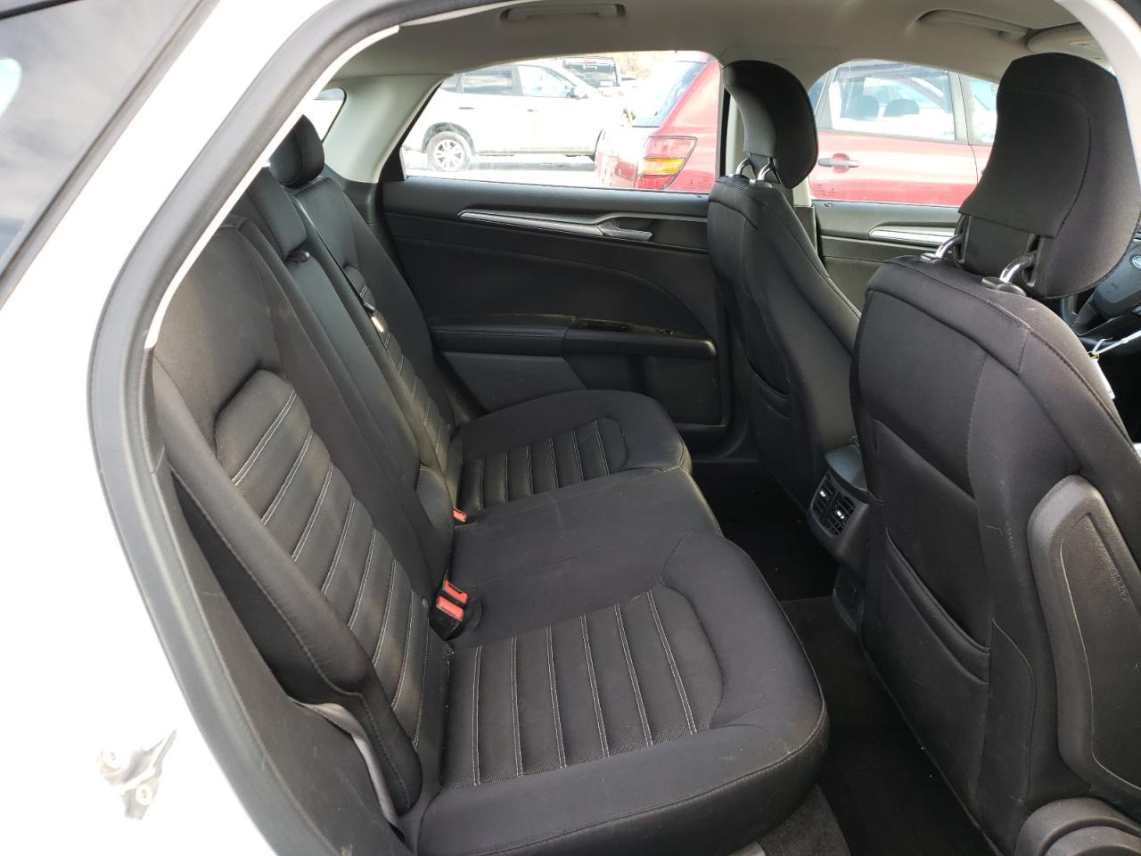 Photo 6 from auction – 2014 FORD FUSION SE with VIN 3FA6P0H79ER337125