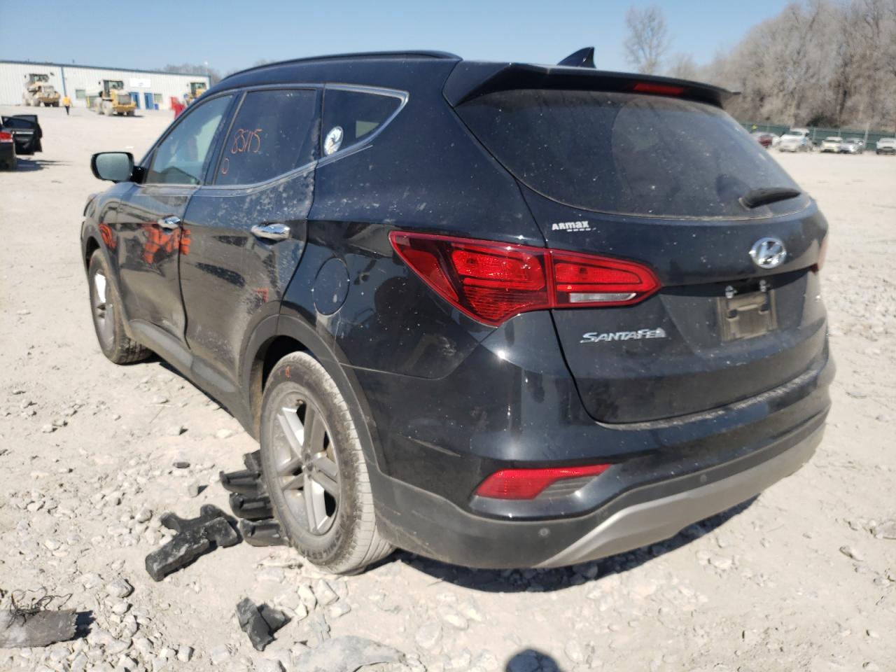 Photo 3 from auction – 2017 HYUNDAI SANTA FE S with VIN 5NMZU3LB3HH033578