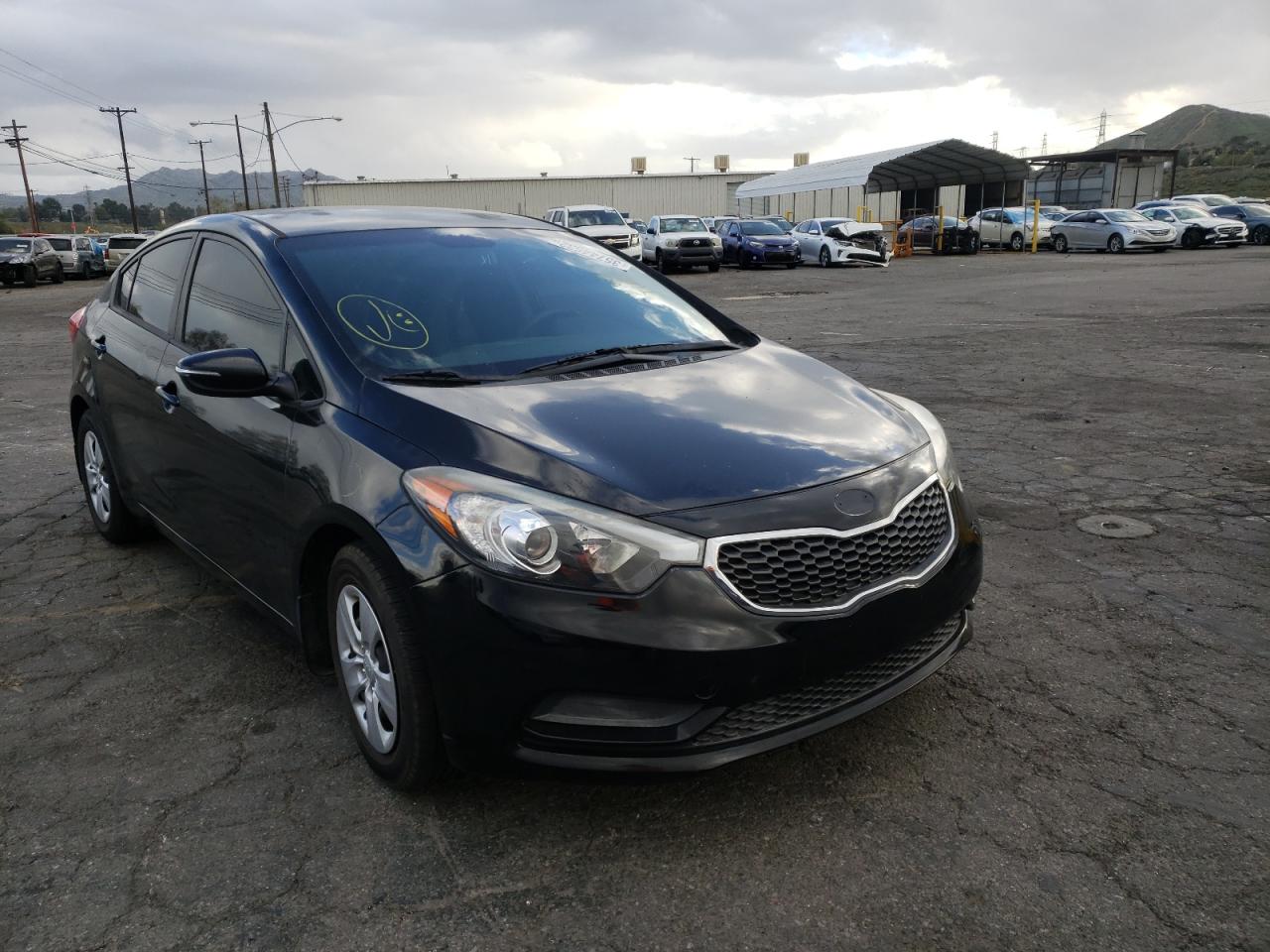 KIA FORTE LX 2015 with VIN KNAFX4A62F5356765 - Photo from auction