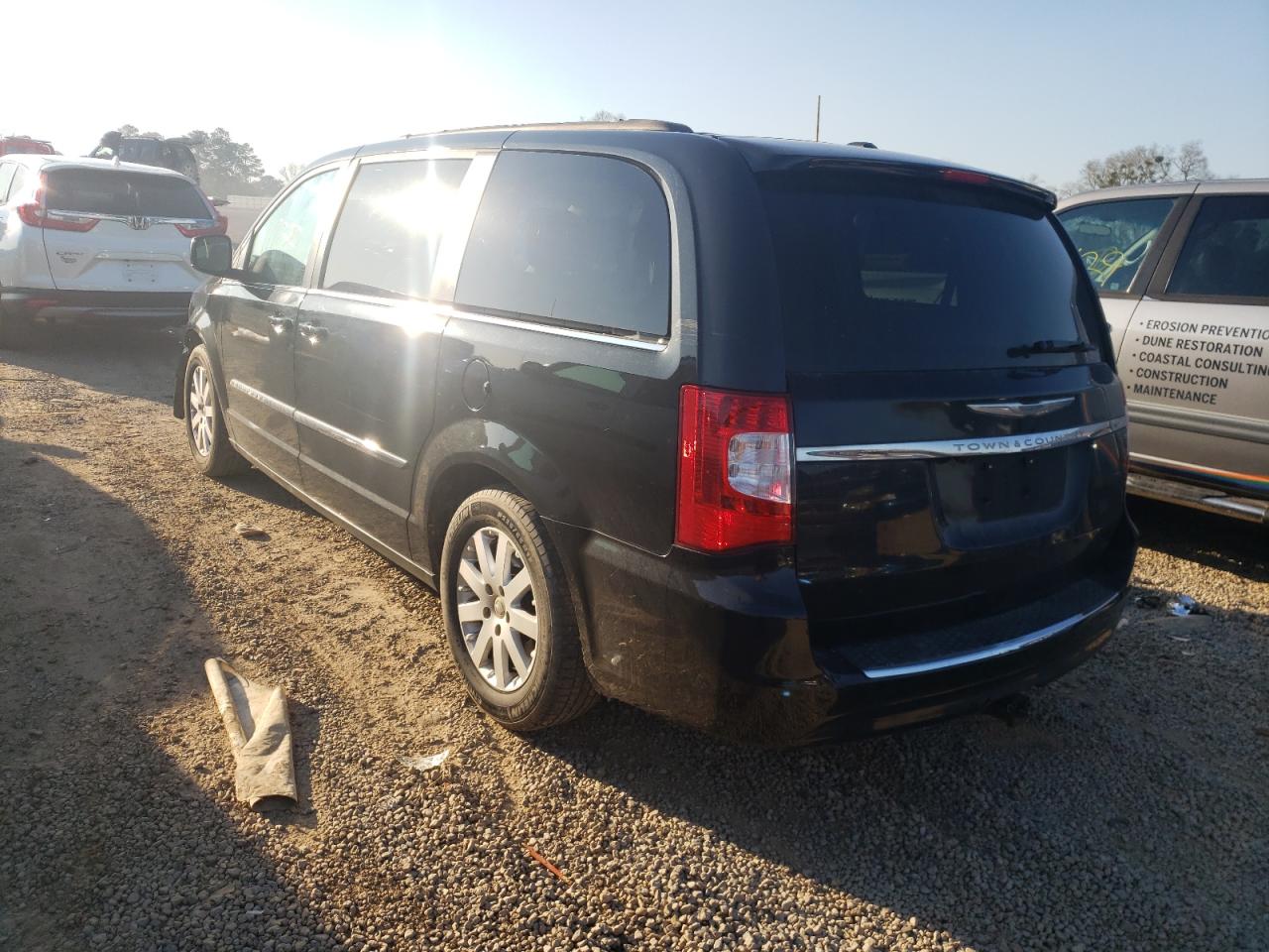 Photo 3 from auction – 2013 CHRYSLER TOWN & COU with VIN 2C4RC1BG7DR598274