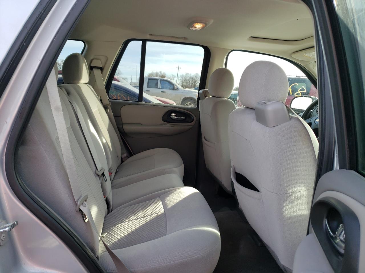 Photo 6 from auction – 2007 CHEVROLET TRAILBLAZE with VIN 1GNDT13SX72287929