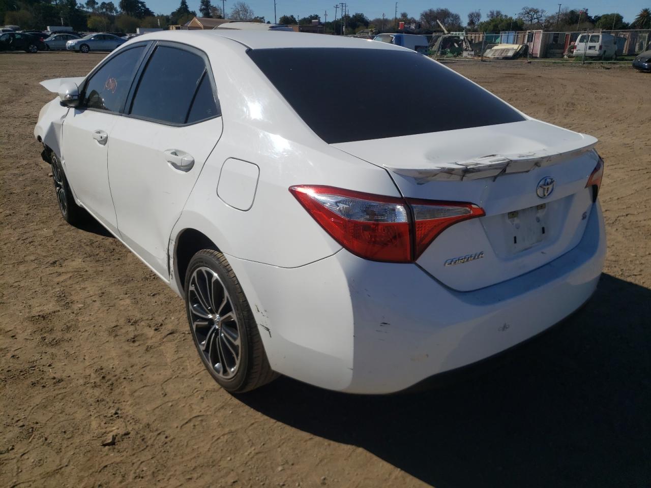 Photo 3 from auction – 2015 TOYOTA COROLLA L with VIN 5YFBURHE2FP360290