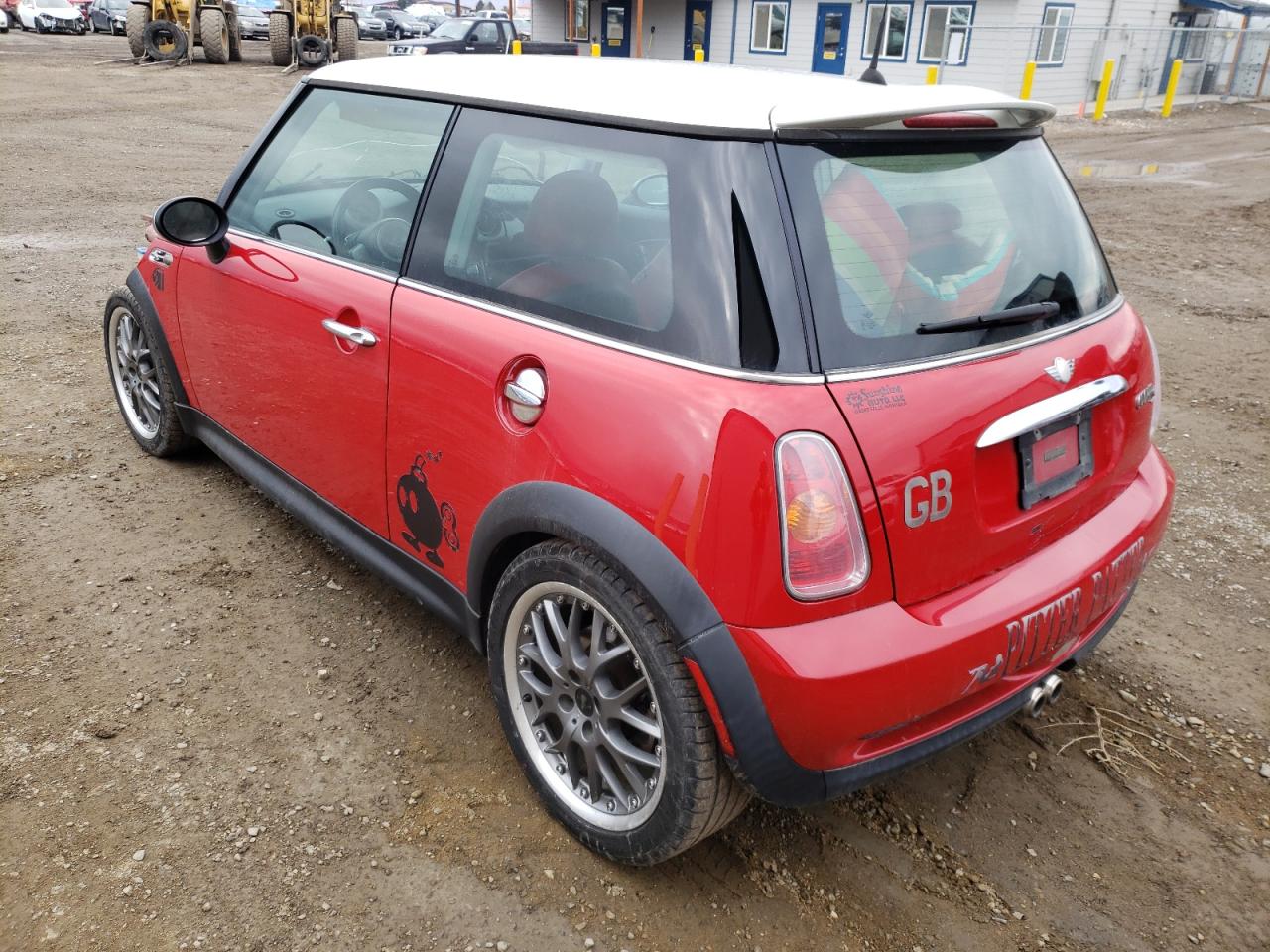 Photo 3 from auction – 2004 MINI COOPER S with VIN WMWRE33494TD86043