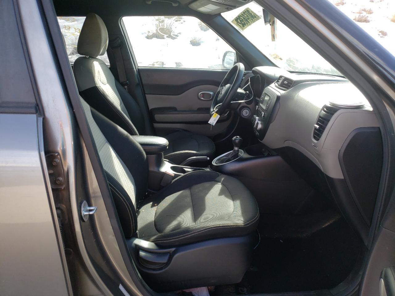 Photo 5 from auction – 2016 KIA SOUL + with VIN KNDJP3A56G7240974