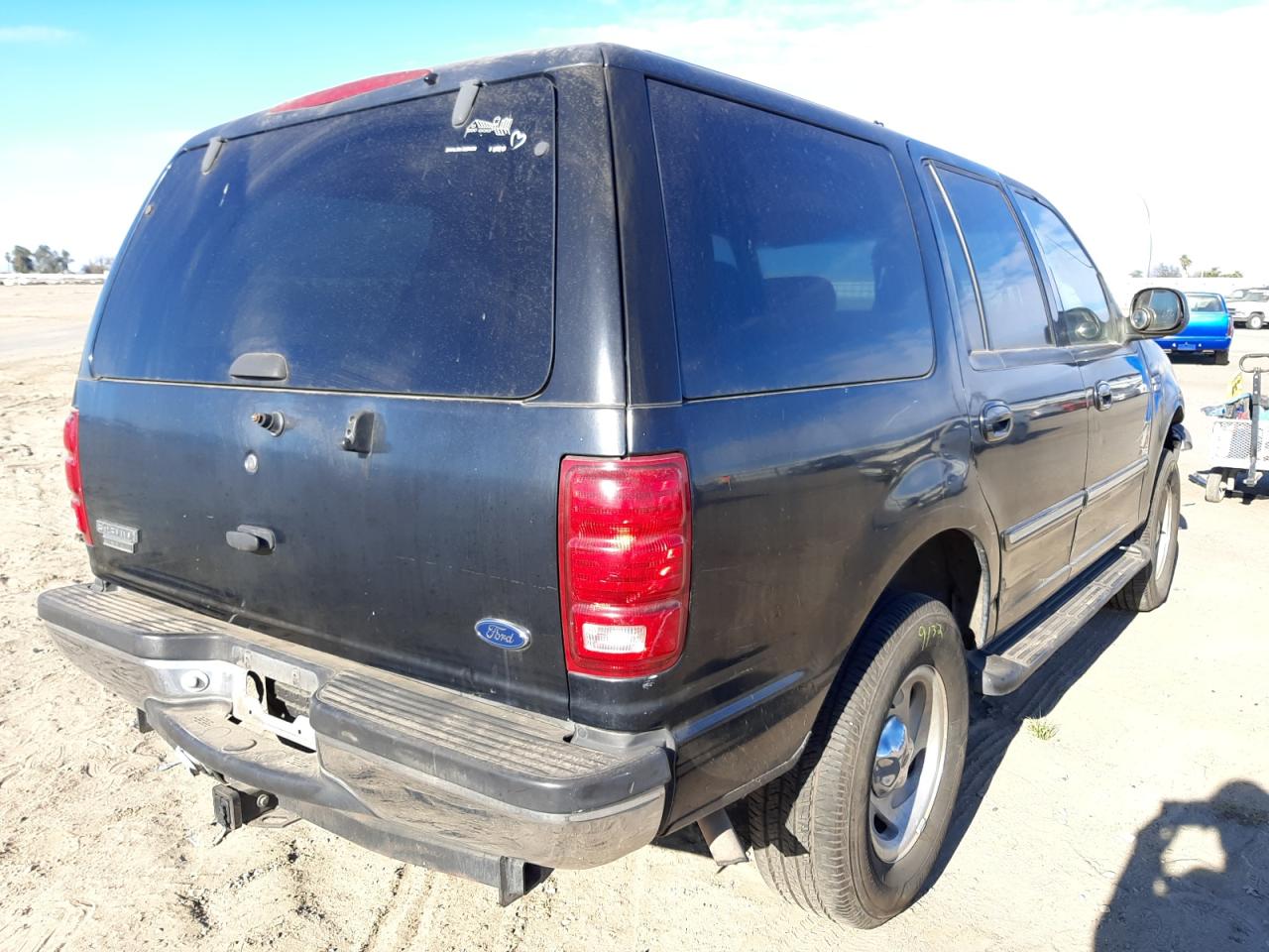 Photo 4 from auction – 1998 FORD EXPEDITION with VIN 1FMRU18W3WLA83422